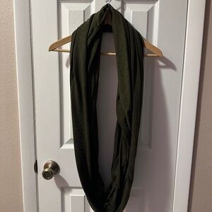 American Apparel Circle Scarf